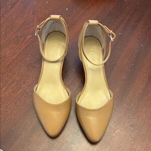 Talbots Women's tan Ankle Strap wedges Genuine leather upper Size 6 1/2 EUC